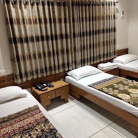 Hotel Ankit Virpur Exteriér fotografie