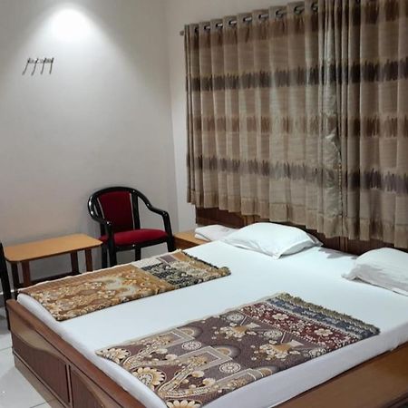 Hotel Ankit Virpur Exteriér fotografie