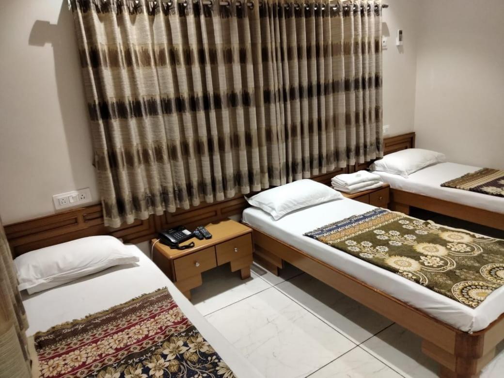 Hotel Ankit Virpur Exteriér fotografie